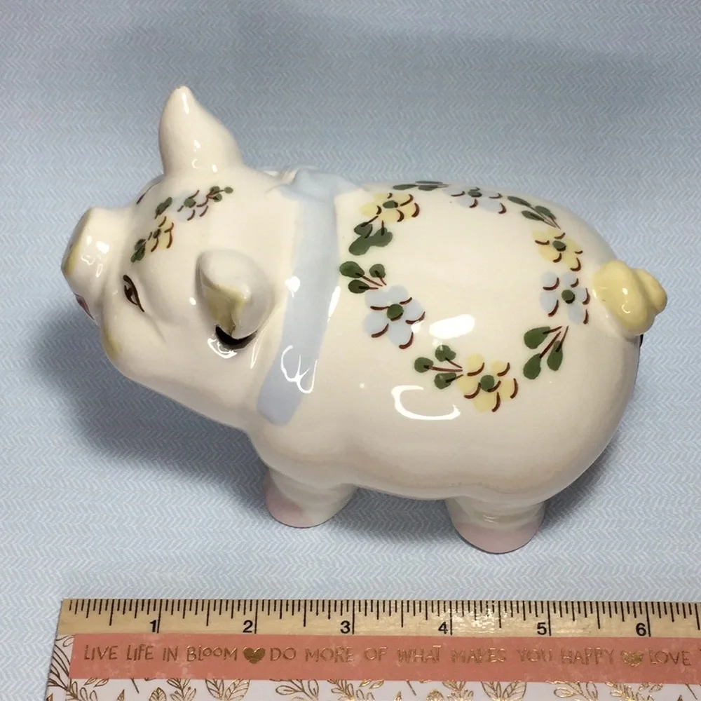 Vintage Smiling Pig Blue And Floral Design - Picture 14 of 15